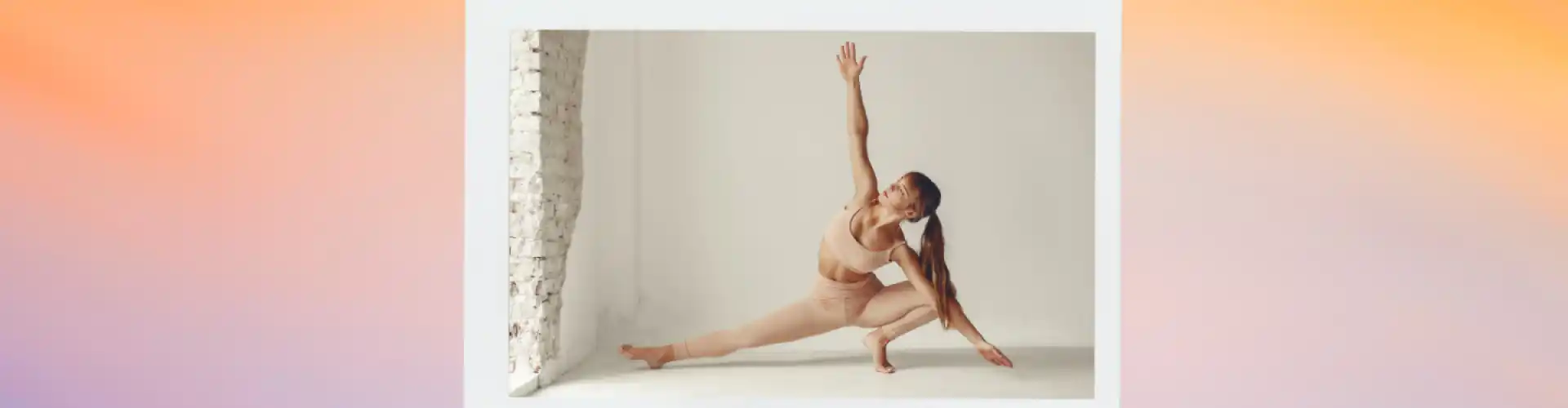 Потік йоги середнього рівня - Online Class by Sonic Yoga Studio